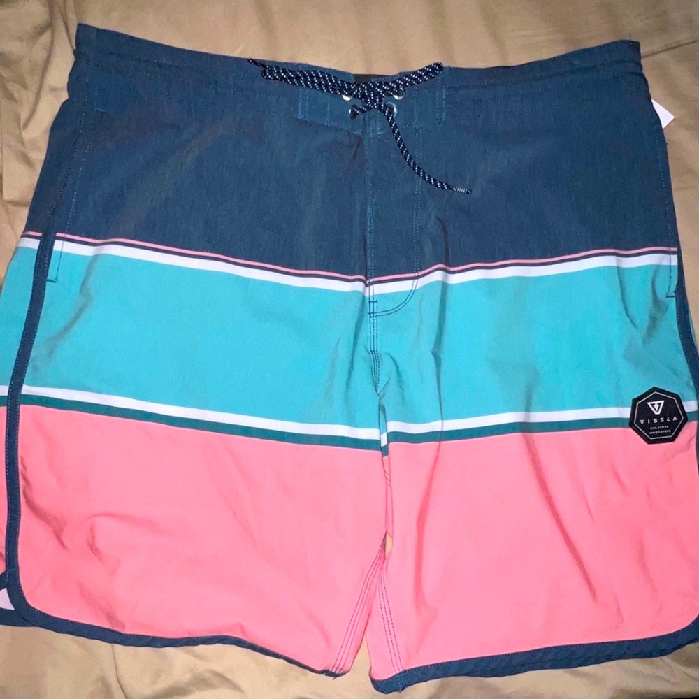VISSLA MENS SWIM TRUNKS